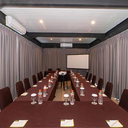 Hotel Summerville Маджаленка Екстериор снимка