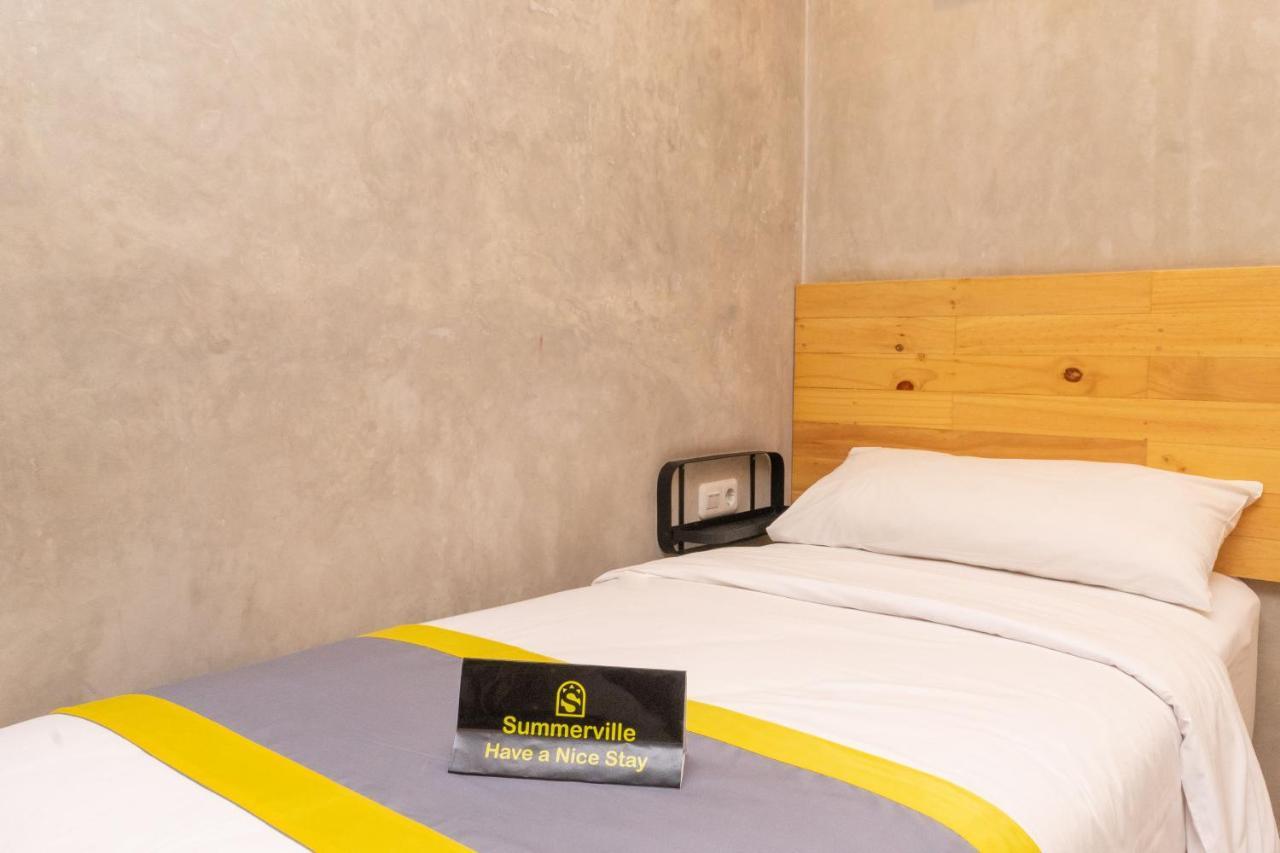 Hotel Summerville Маджаленка Екстериор снимка